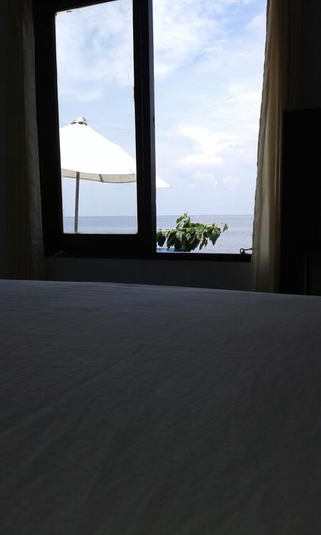 Kadek Homestay Amed Esterno foto